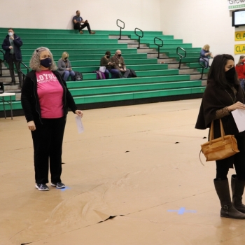 LM teachers waiting in line to get vaccine